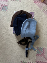 Load image into Gallery viewer, Bonnet No. 1 City Edition - ENGLISH