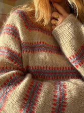 Load image into Gallery viewer, Norma Sweater - FRANÇAIS