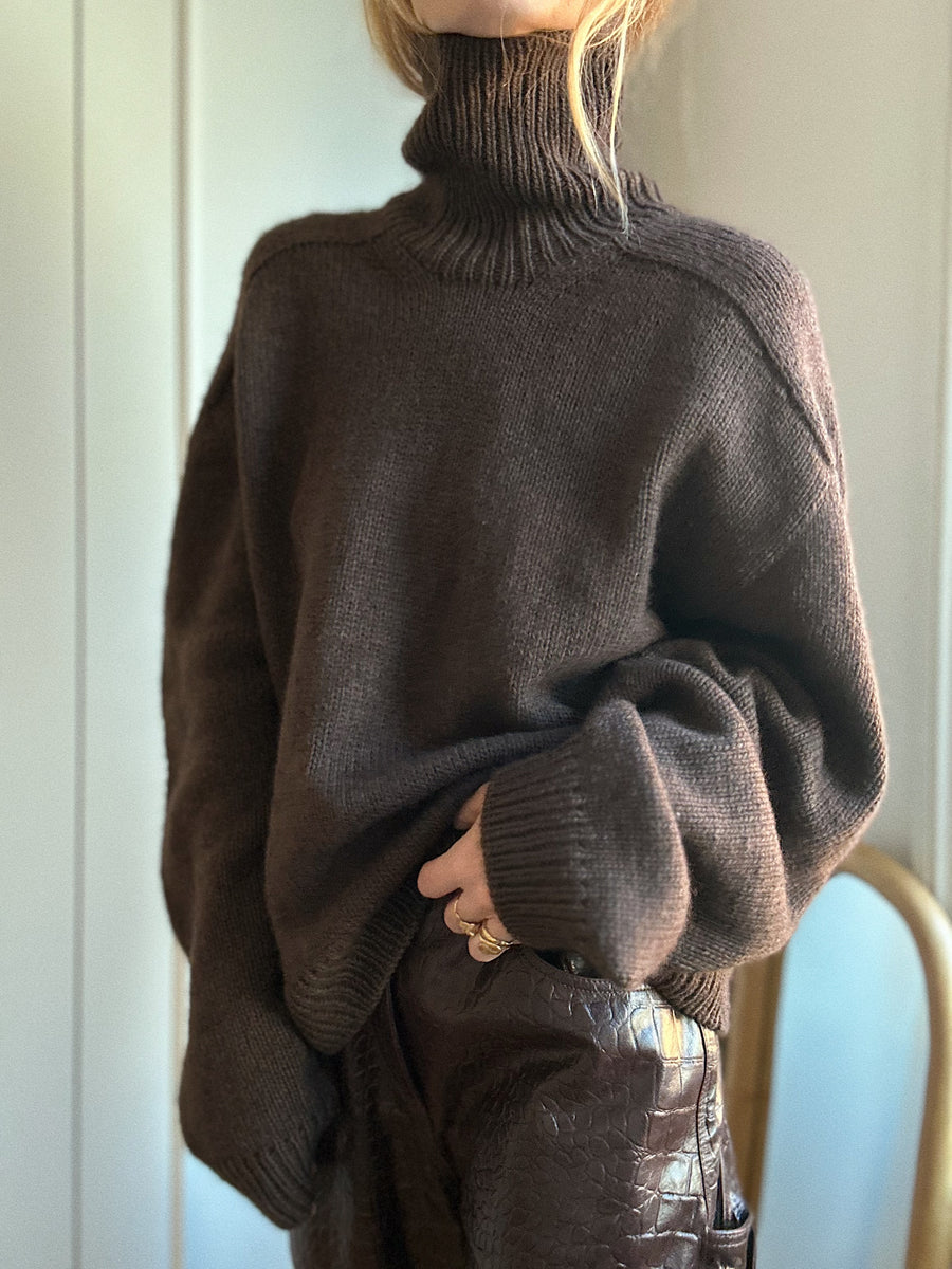 Sweater No. 30 - Knitting pattern in English – MY FAVOURITE THINGS