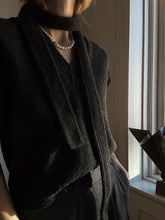 Load image into Gallery viewer, Vest No. 9 -  ESPAÑOL