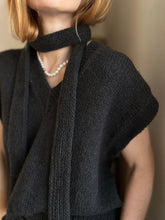 Load image into Gallery viewer, Vest No. 9 -  ESPAÑOL