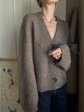 Load image into Gallery viewer, Cardigan No. 10 - FRANÇAIS