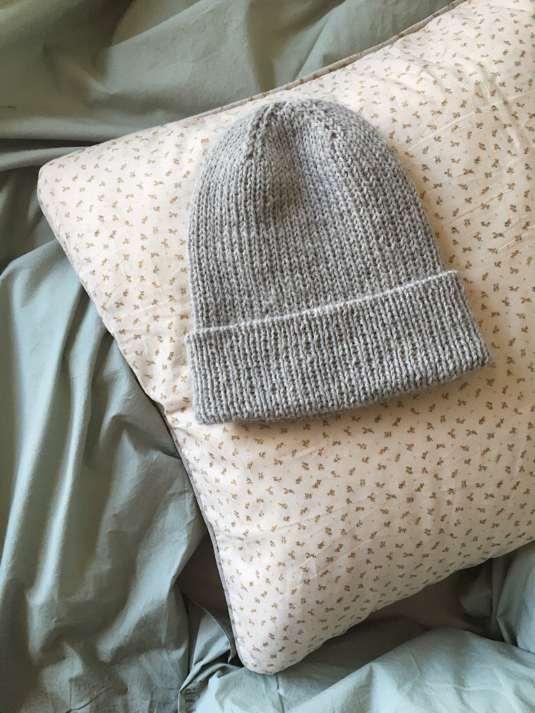 Unravel Sprængstoffer teenagere Beanie No. 2 - DANSK – • MY FAVOURITE THINGS • KNITWEAR