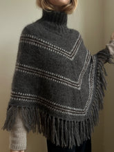 Load image into Gallery viewer, Norma Poncho - DEUTSCH