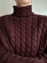 Load image into Gallery viewer, Sweater No. 31 - ENGLISH