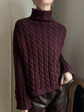 Load image into Gallery viewer, Sweater No. 31 - ENGLISH