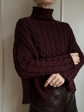 Load image into Gallery viewer, Sweater No. 31 - ENGLISH