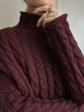 Load image into Gallery viewer, Sweater No. 31 - ENGLISH