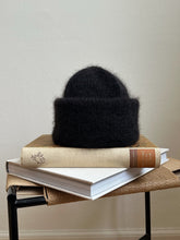 Load image into Gallery viewer, Beanie No. 7 - DANSK
