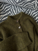 Load image into Gallery viewer, Cardigan No. 11 - NORSK