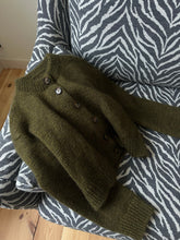 Load image into Gallery viewer, Cardigan No. 11 - NORSK
