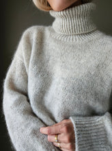 Load image into Gallery viewer, Sweater No. 11 light - DANSK