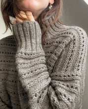 Load image into Gallery viewer, Sweater No. 27 - ENGLISH