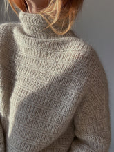 Load image into Gallery viewer, Sweater No. 28 - DEUTSCH