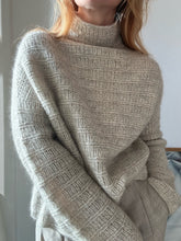 Load image into Gallery viewer, Sweater No. 28 - ESPAÑOL