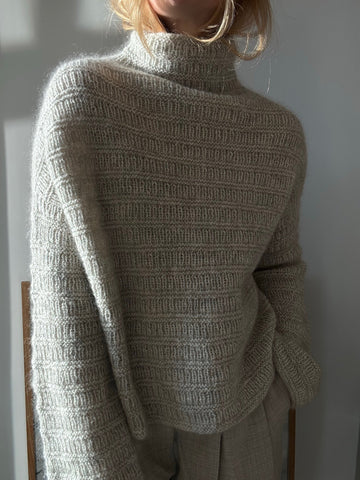 ENGLISH – • MY FAVOURITE THINGS • KNITWEAR