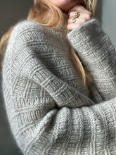 Load image into Gallery viewer, Sweater No. 28 - ESPAÑOL