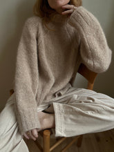Load image into Gallery viewer, Sweater No. 33 - DEUTSCH
