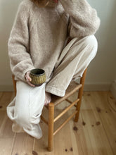 Load image into Gallery viewer, Sweater No. 33 - DEUTSCH