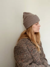 Load image into Gallery viewer, Beanie No. 3 - DANSK