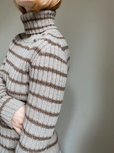 Load image into Gallery viewer, Sweater No. 16 - DANSK