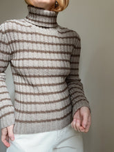 Load image into Gallery viewer, Sweater No. 16 - DANSK