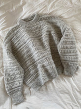 Load image into Gallery viewer, Sweater No. 18 - ESPAÑOL