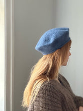 Load image into Gallery viewer, Beret No. 3 - ENGLISH