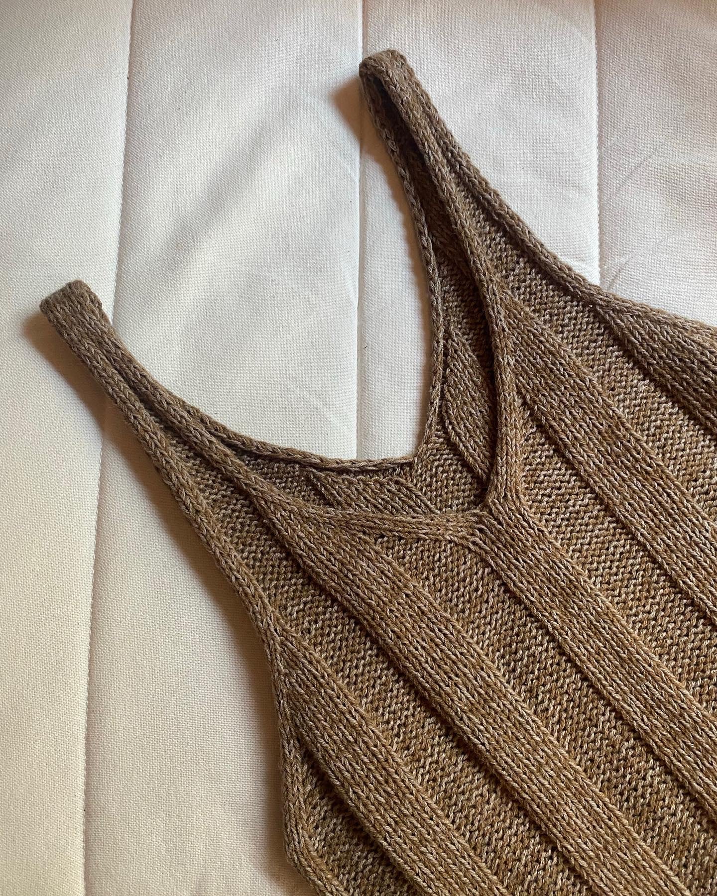 Camisole No. 6 - Knitting Pattern in English – • MY FAVOURITE