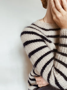 Sweater No. 12 - SVENSKA