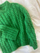 Load image into Gallery viewer, Sweater No. 15 - ESPAÑOL