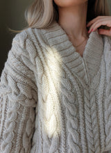 Load image into Gallery viewer, Sweater No. 20 - ENGLISH