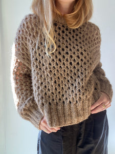 Sweater No. 21 - DEUTSCH