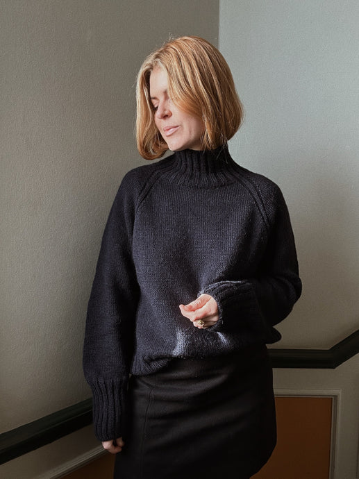 Sweater No. 9 light - SVENSKA
